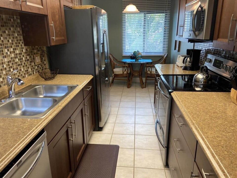 Tamarind 2BR+Loft - Bay Views & Sun Deck (1616)