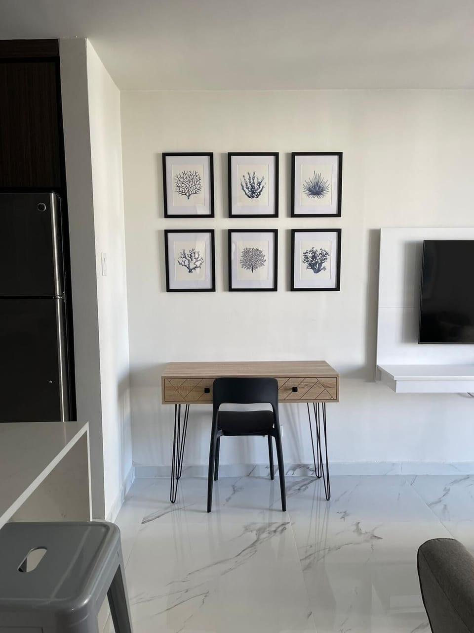 desk