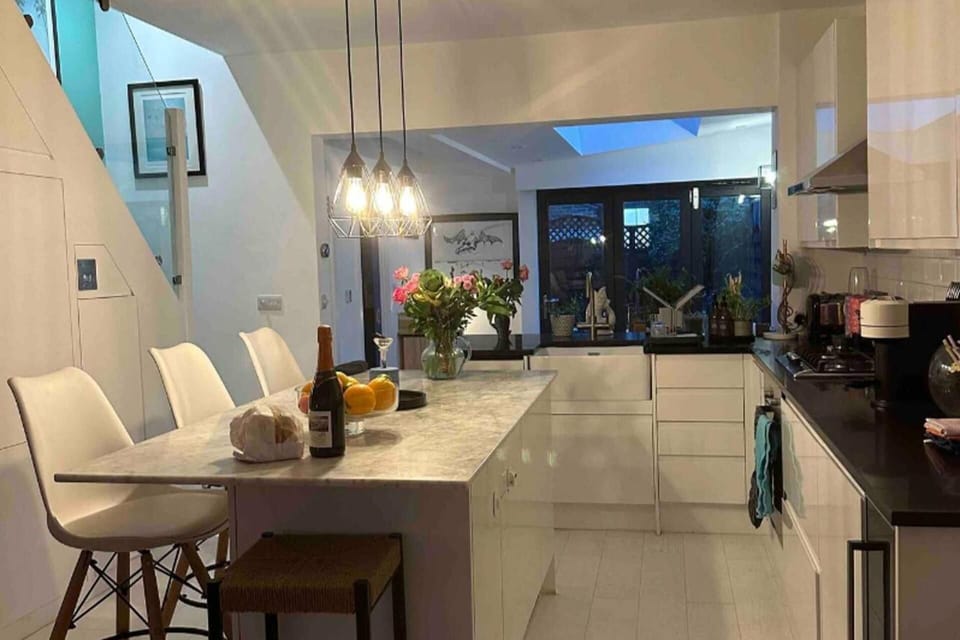 House | Private kitchen | Fridge, oven, stovetop, dishwasher