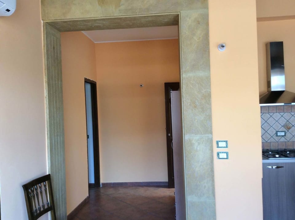 Studio | Living area | Flat-screen TV