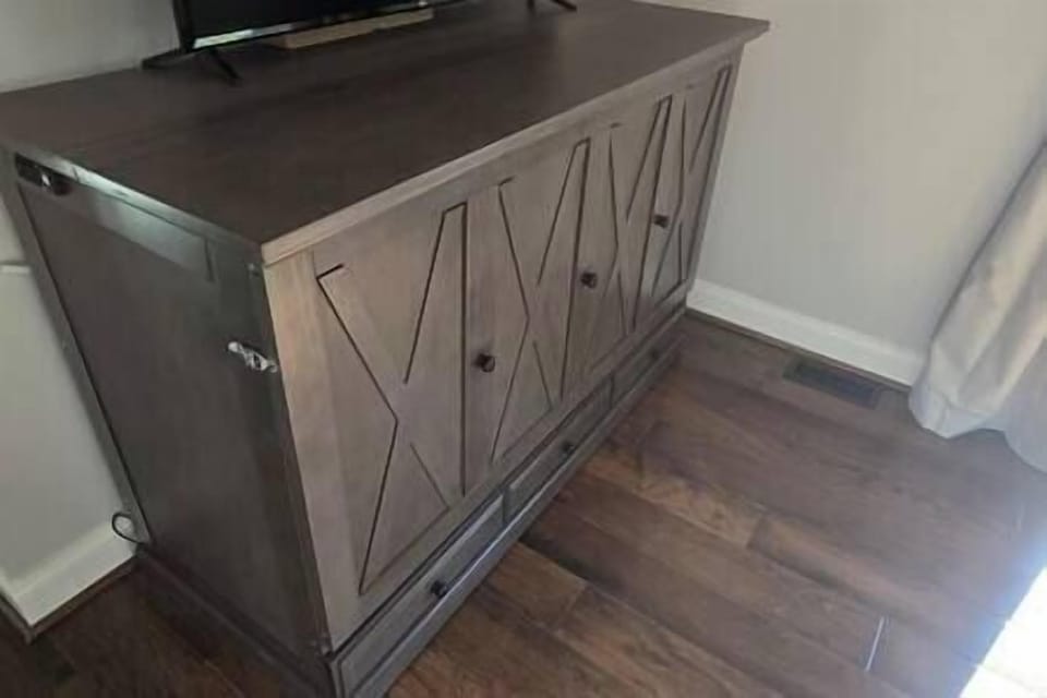 Queen-sized murphy bed
