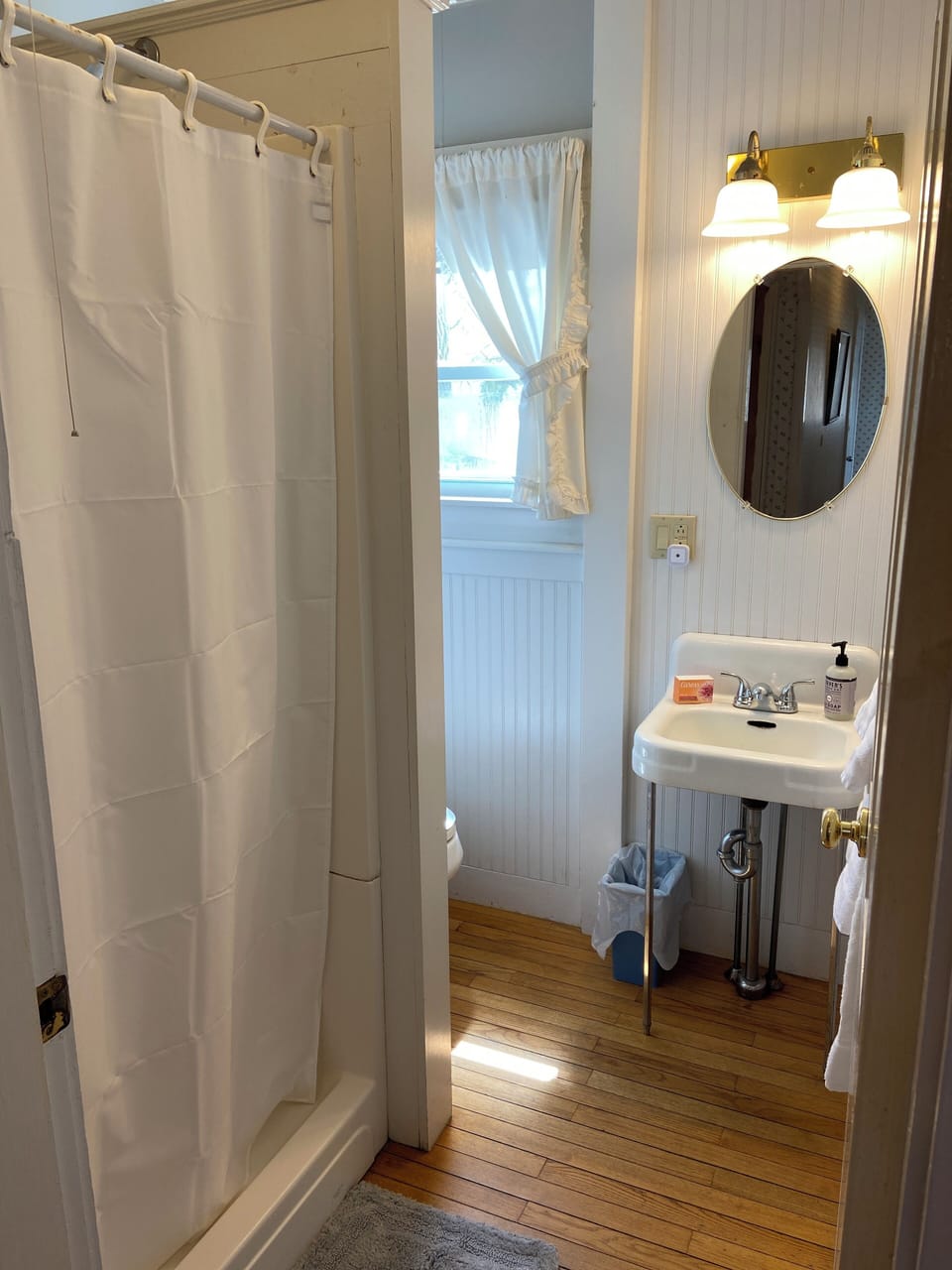 Captain's Quarters Bath