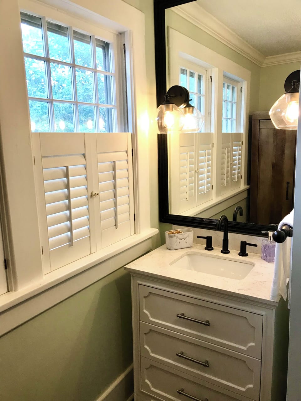 Darling vanity with great lighting.