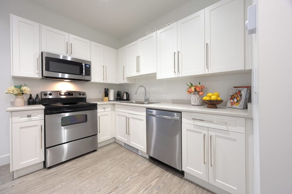 Full kitchen equipped with cooking essentials. 