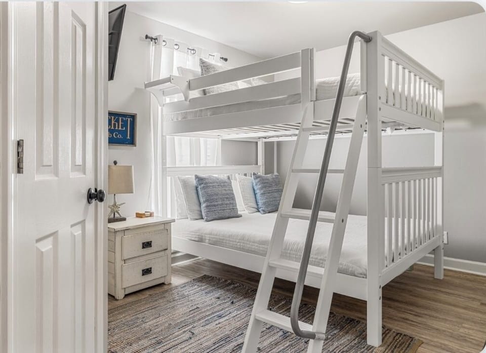 Third guest room