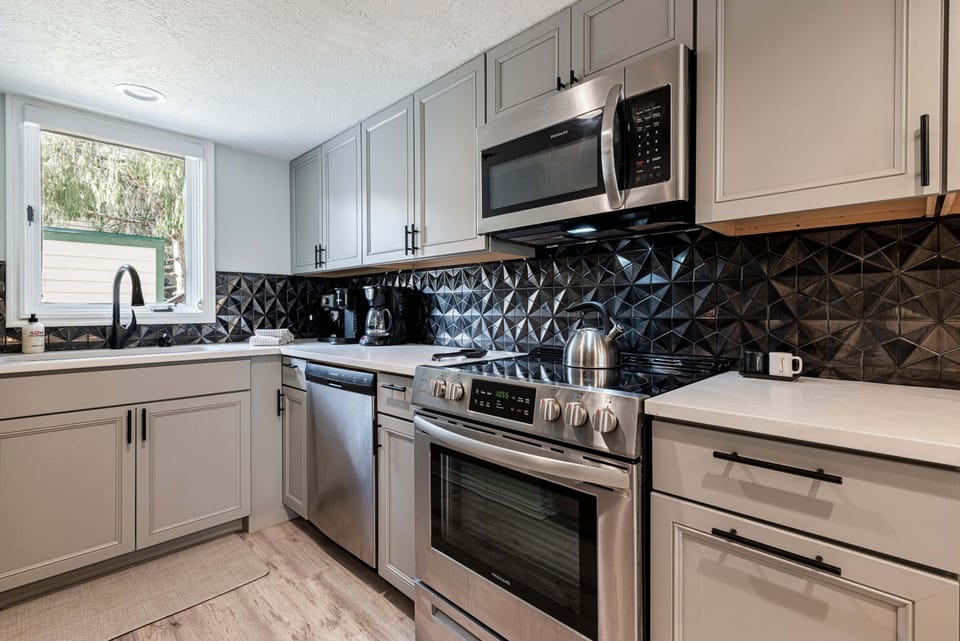 Fully Equipped Kitchen with Stainless Steel Appliances