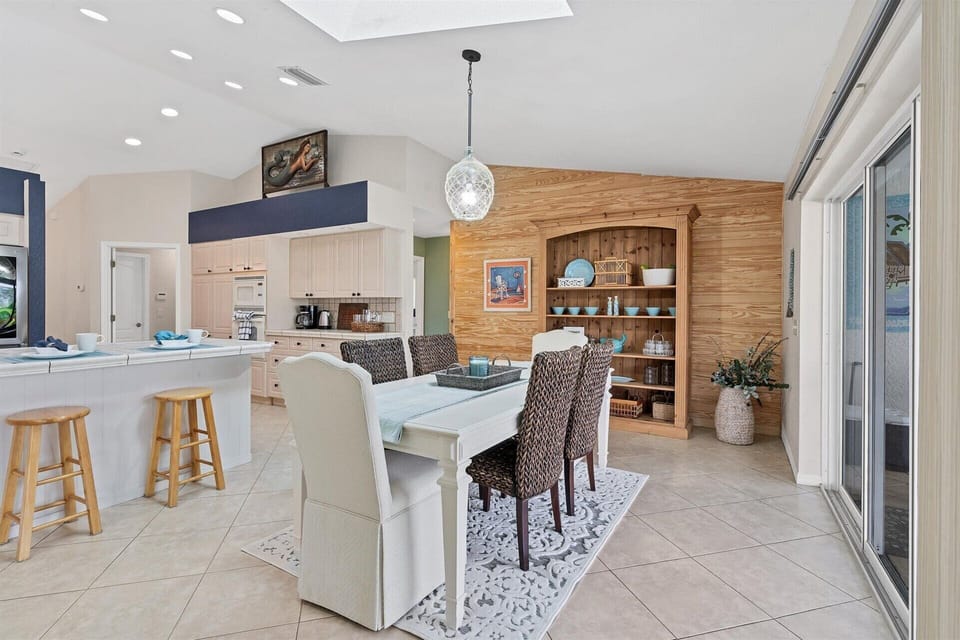 beautiful dining area