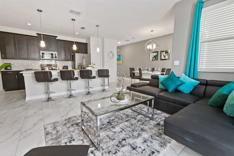Living Room (Angle)