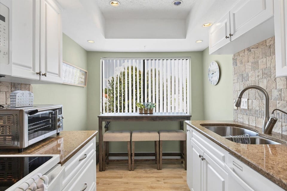 Fully-equipped kitchen