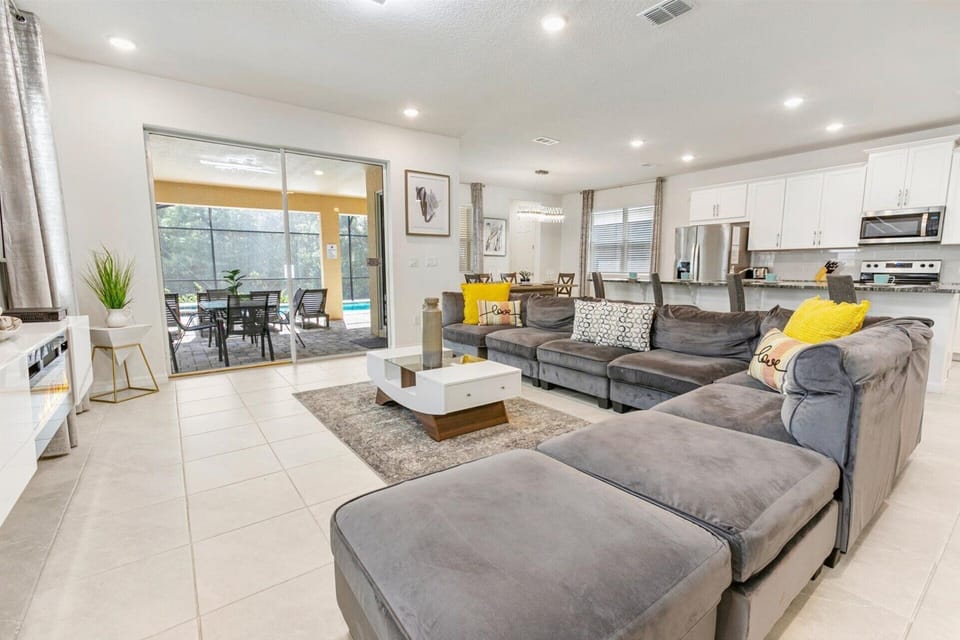 Living Room (Angle)