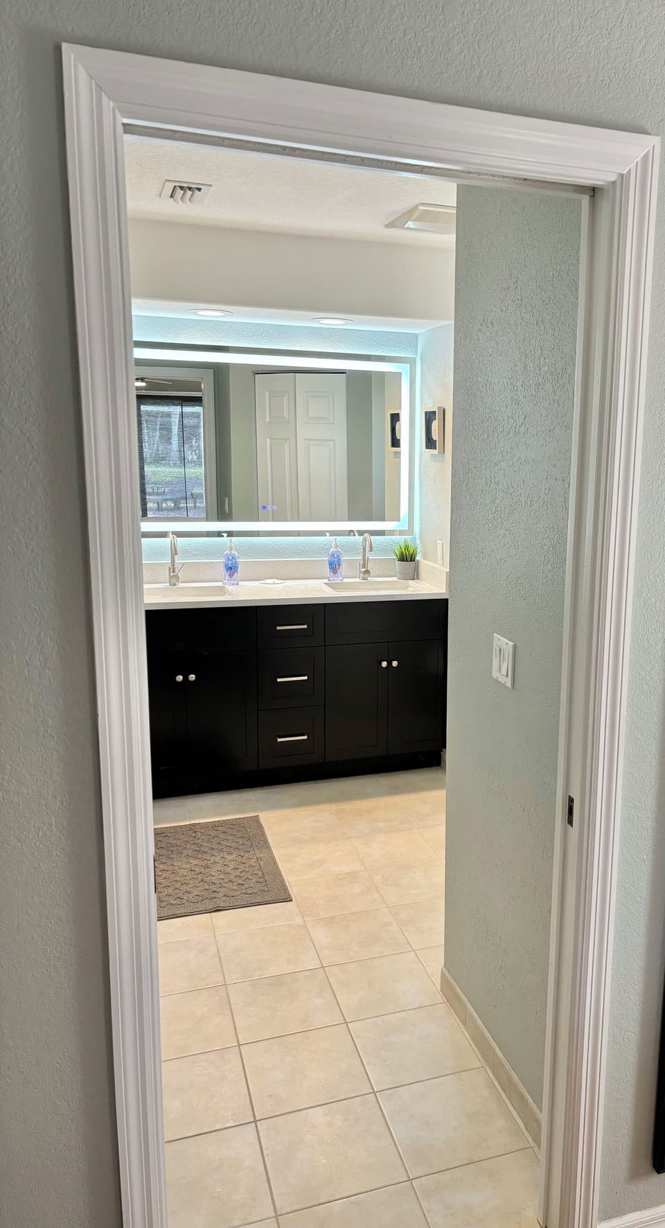 LARGE MASTER BATHROOM-HUGE WALK IN SHOWER-DOUBLE VANITY-TWO WALK IN CLOSETS
