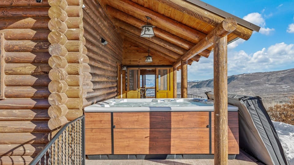 Brand New 10 person luxury hot tub with views of Powderhorn ski resort.