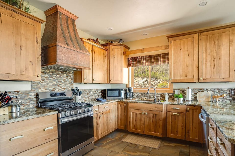 Fully stocked kitchen.
