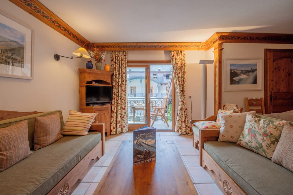 Living and dining room