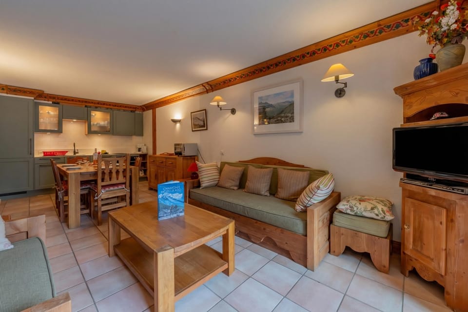 Living and dining room