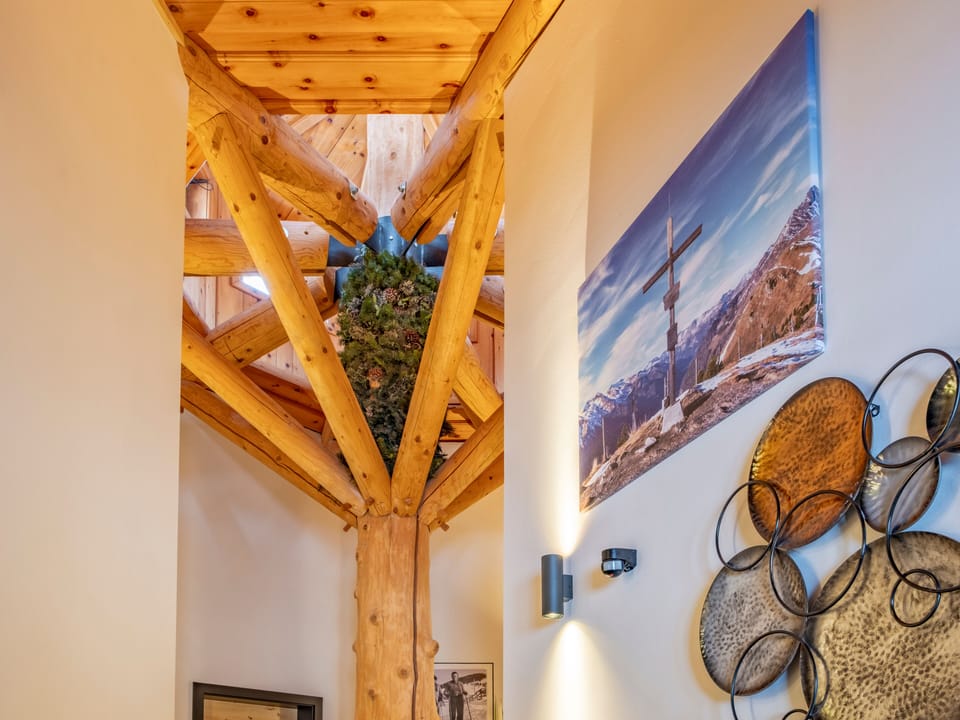 Entrance / Reception