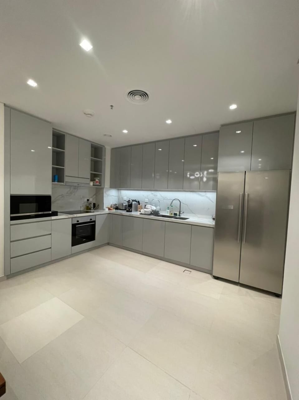 Luxury Apartment, 2 Bedrooms, Sea View | Private kitchen | Fridge, microwave, oven, stovetop
