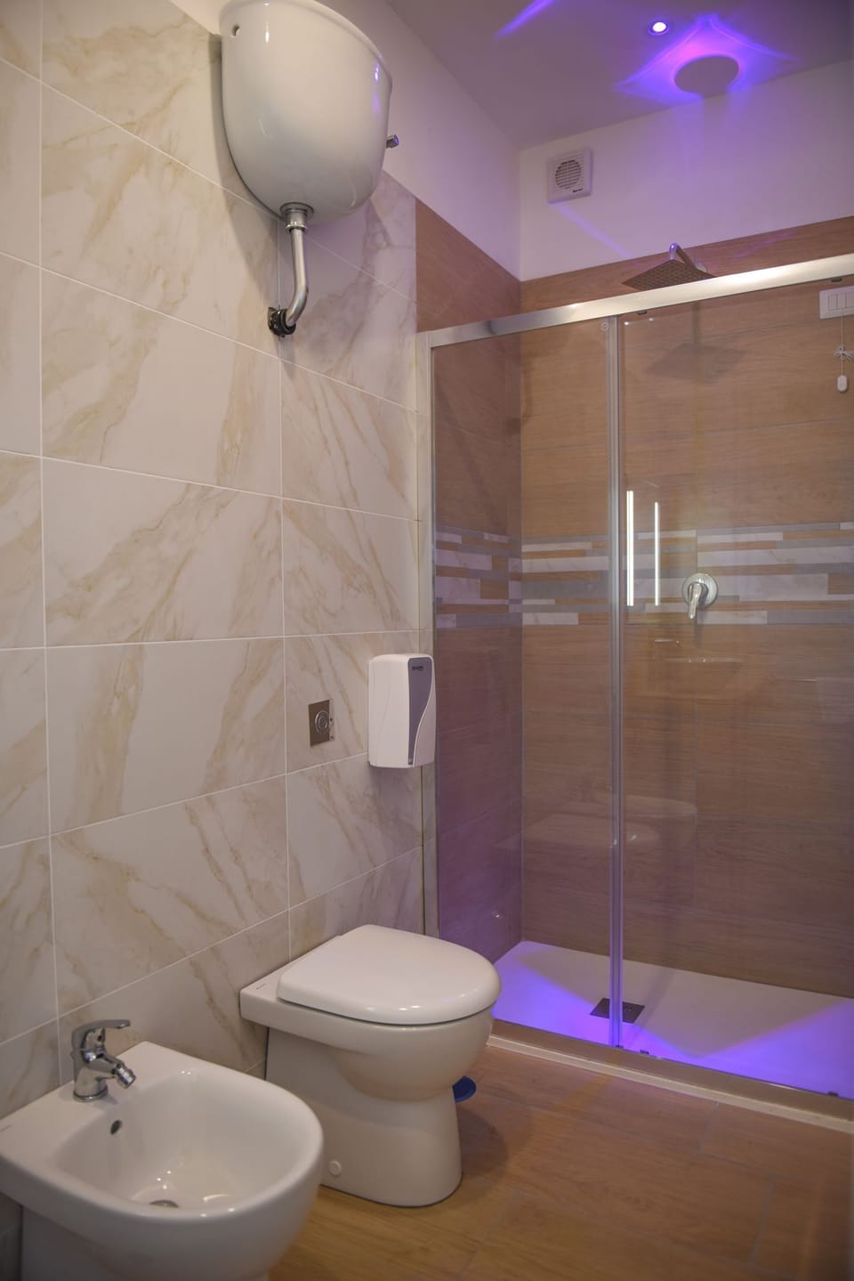 Matrimoniale Piccola Con Balcone | In-room safe, free WiFi, bed sheets