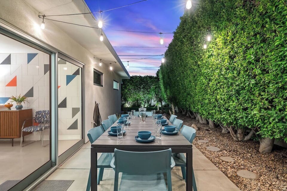 Outdoor dining