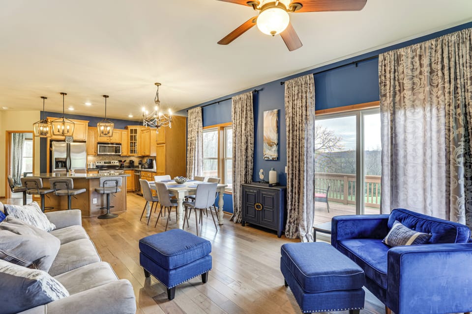 House (4 Bedrooms) | Interior