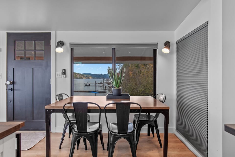 Dining Table - Dining Table with additional bar seating