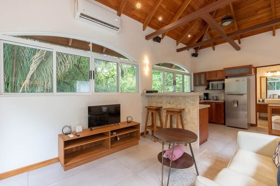 Rent Nosara Casa Vidrio Apt 38
