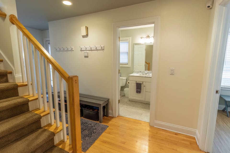 Main Level | Hall
