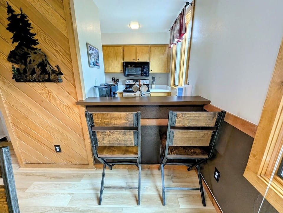 Small breakfast nook