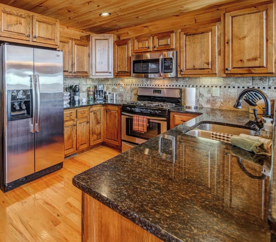 Fully equipped Kitchen with 3 options to brew your favorite  Coffee