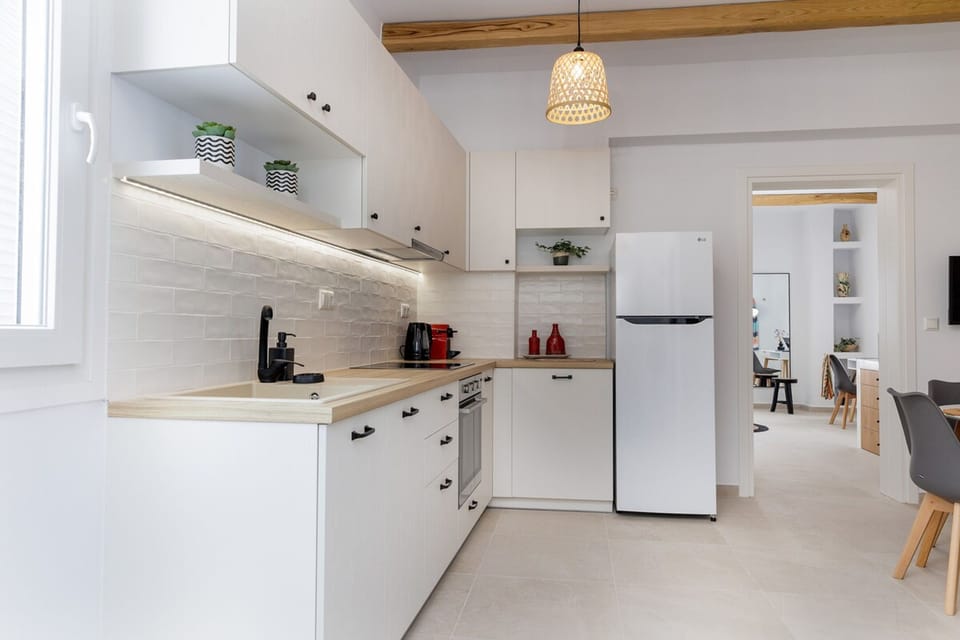 House | 1 bedroom, desk