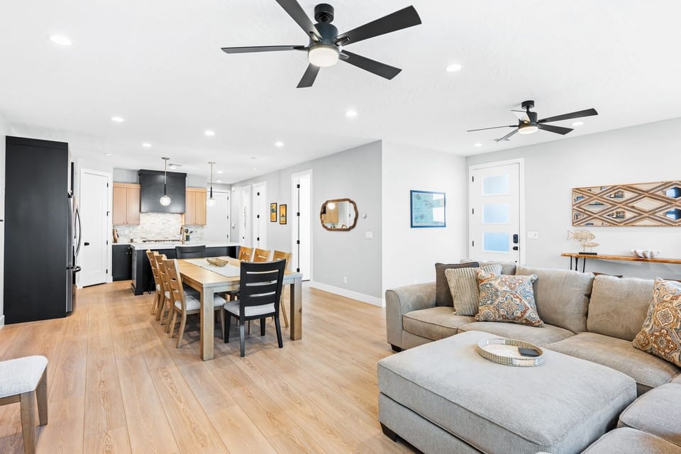 Townhome, 5 Bedrooms | Living area | Smart TV, streaming services