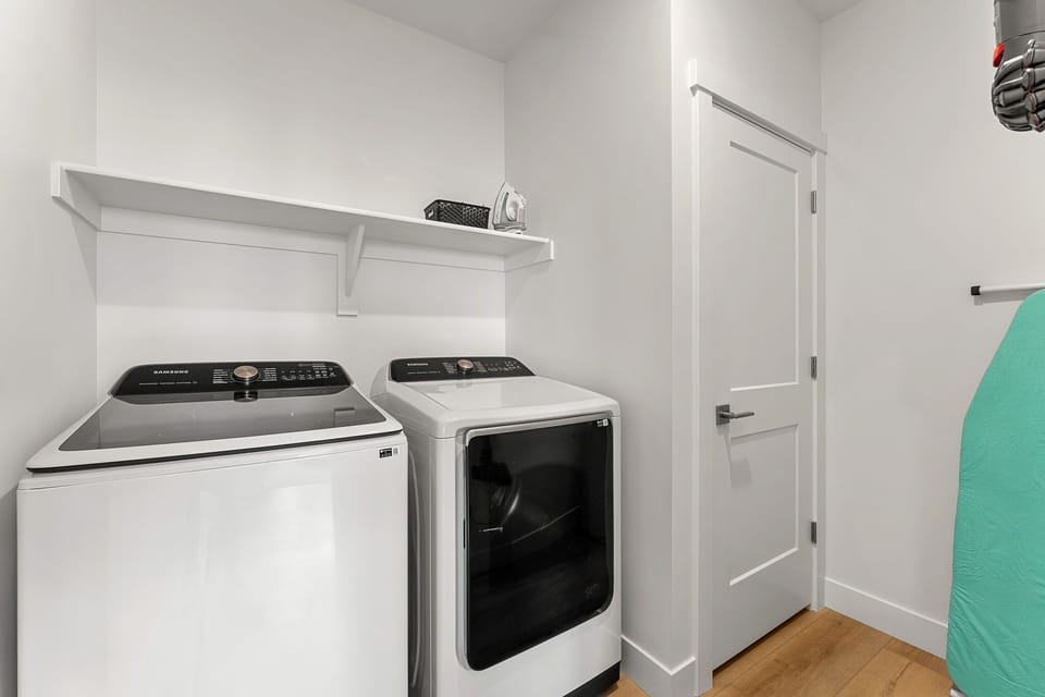 Condo, 3 Bedrooms | Interior