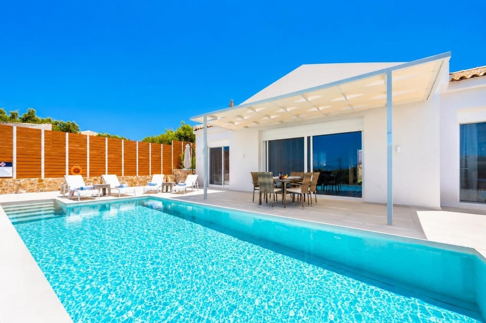 Beautiful villa with private pool and terrace