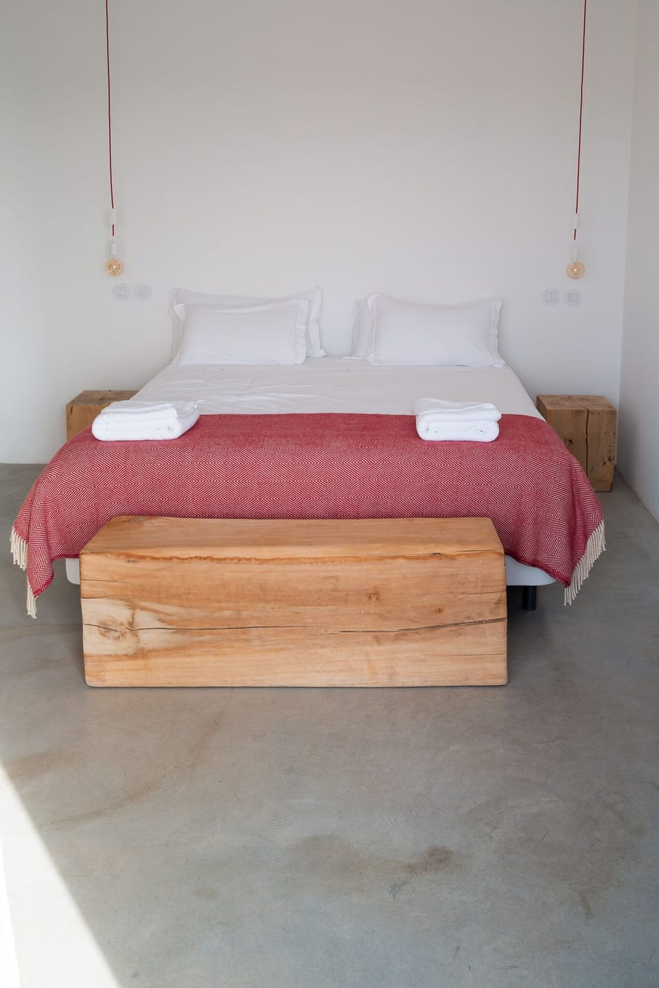 Deluxe Room | Premium bedding, in-room safe, blackout drapes, free WiFi