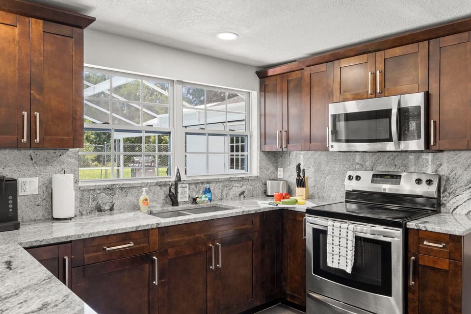 Fully equipped kitchen with everything you need for a comfortable stay.