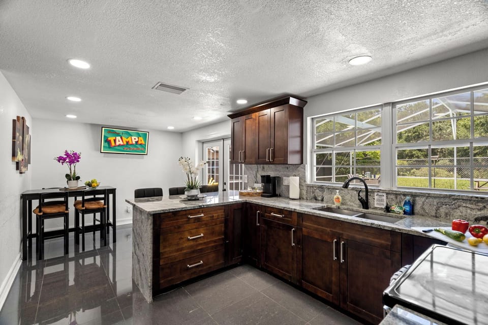 Fully equipped kitchen with everything you need a comfortable stay.