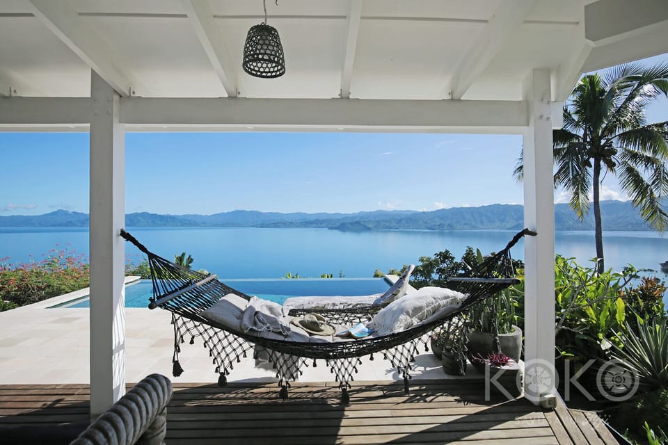 Enjoy the Infinity-edge Pool and the sun patio.