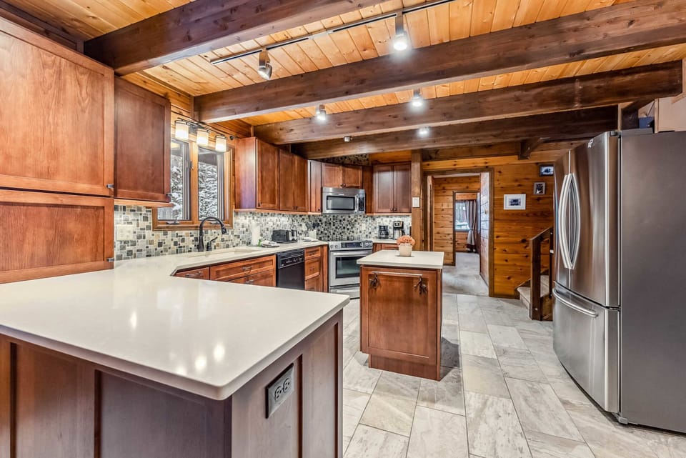 Kitchen:  Well-equipped kitchen, updated appliances, drip coffee maker, Crockpot, blender, toaster 
