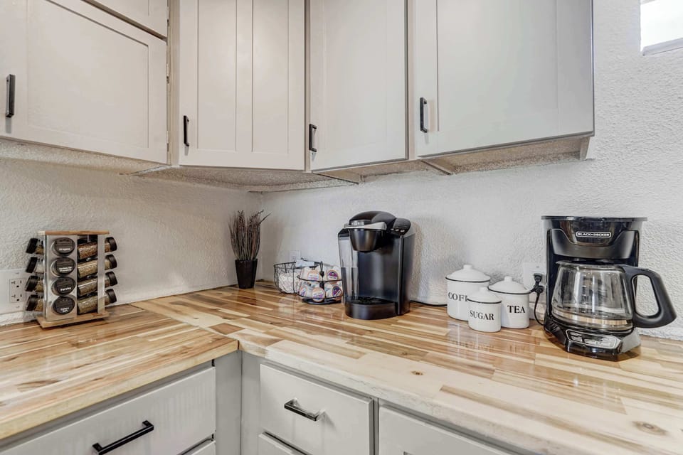 Fully stocked kitchen with modern appliances and everything you need to prepare meals – perfect for a home-cooked experience during your stay.