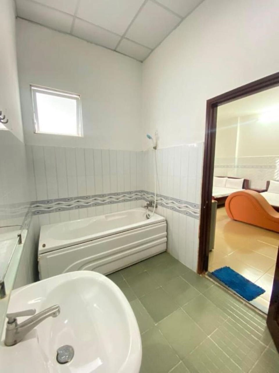 Quadruple Room | Bathroom | Designer toiletries, hair dryer, slippers, bidet