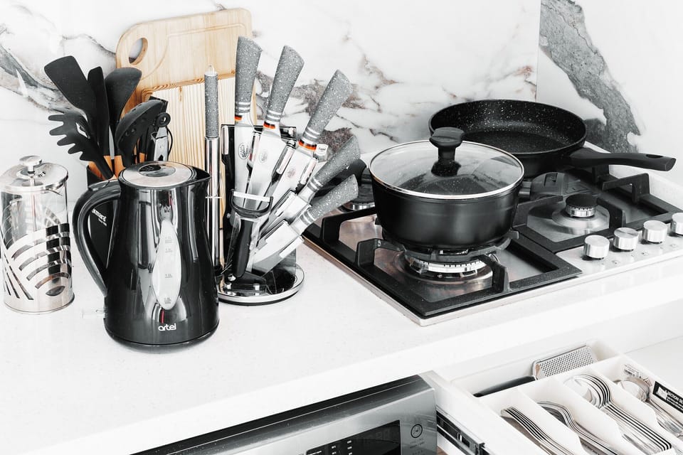 Fridge, microwave, stovetop, electric kettle