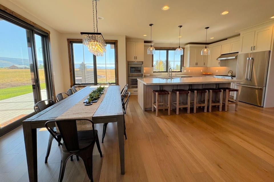 Stay in and make a meal using this well-appointed chef's kitchen.