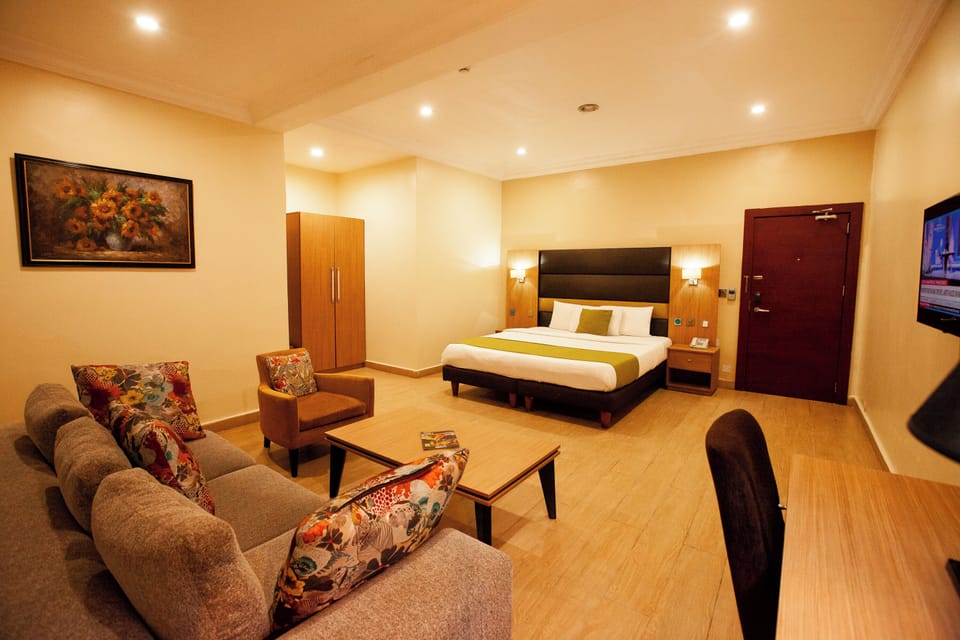 Royal Double Room | Desk, laptop workspace, free WiFi