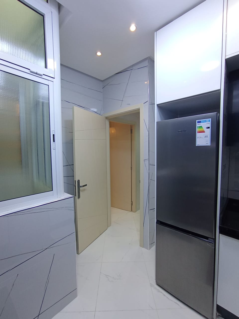 Luxury Condo, 2 Bedrooms, Air conditioning, Sea Facing | Private kitchen | Full-size fridge, microwave, oven, stovetop