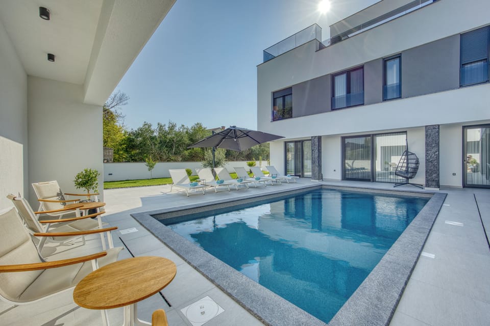 Deluxe Villa, Sea View | Terrace/patio