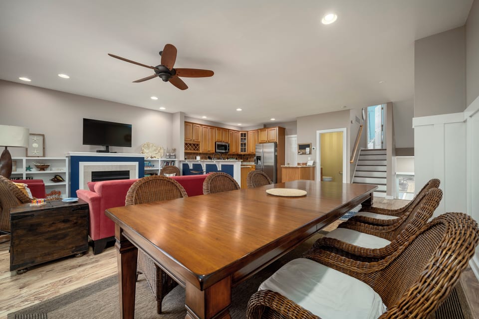 Main (2nd) Fl - Open Floor Plan