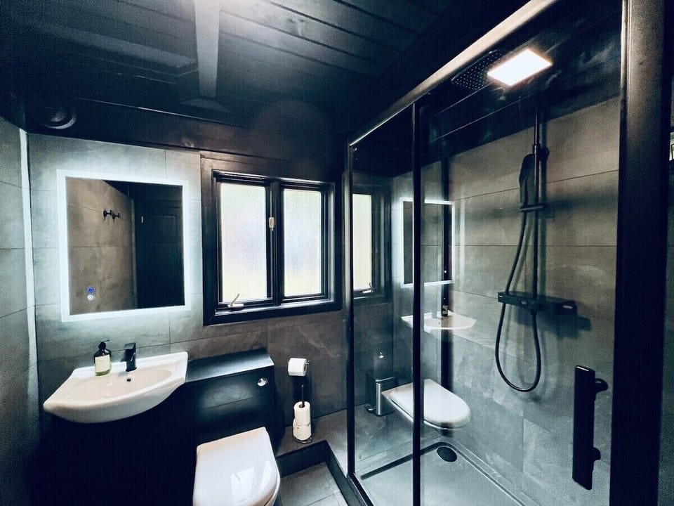 Main shower room