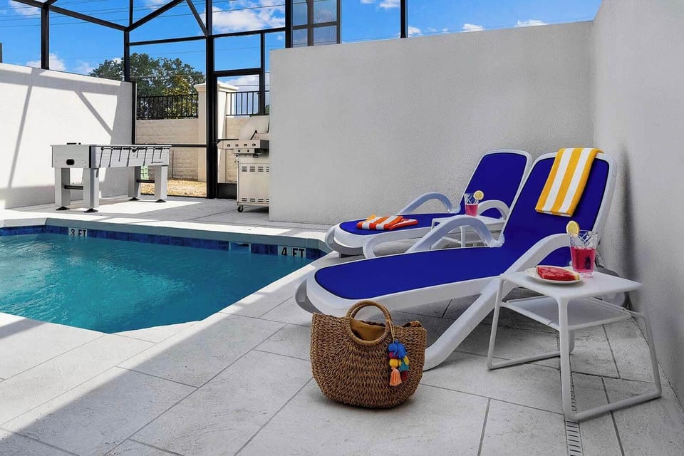 Private Pool & Patio