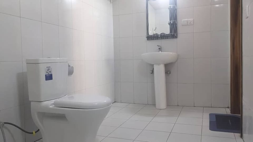 Standard Single Room | Bathroom