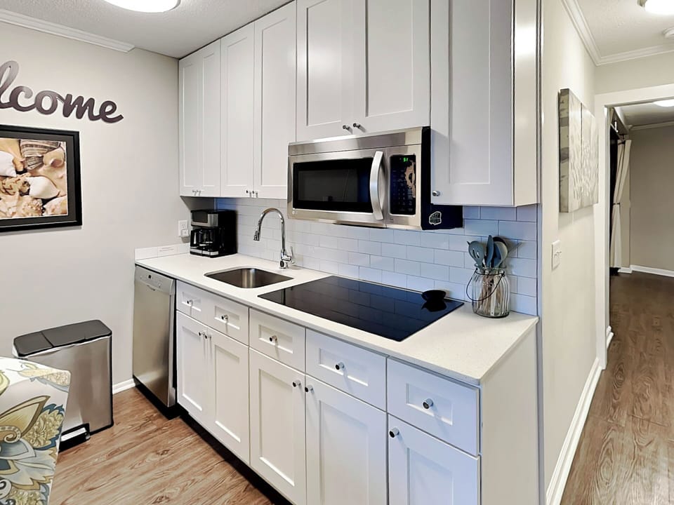 Full Kitchen